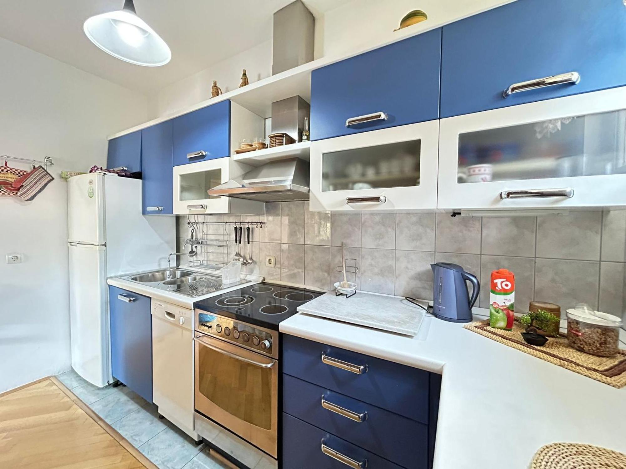 Appartement Avlija Garden Gem à SJJ Extérieur photo