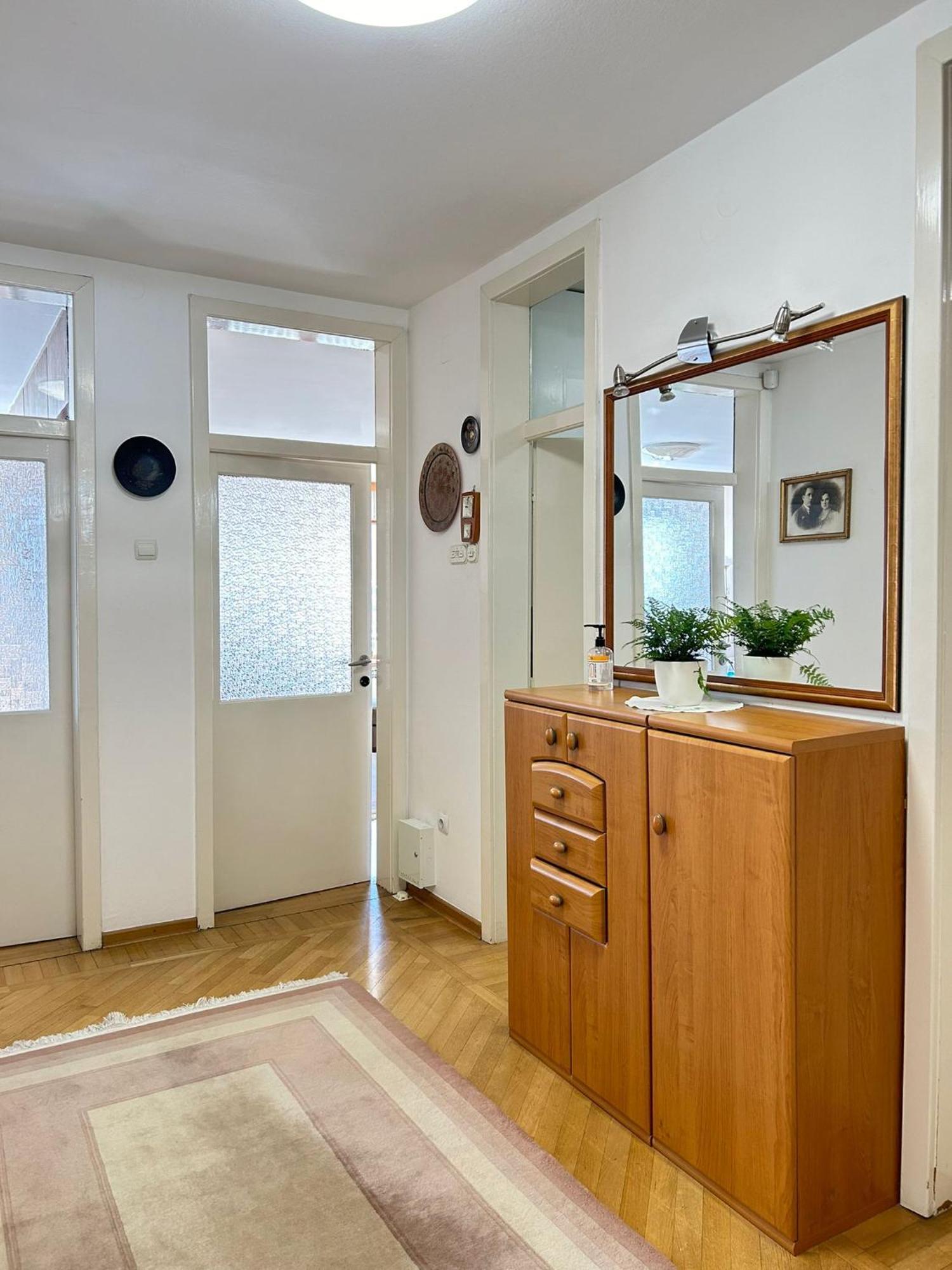 Appartement Avlija Garden Gem à SJJ Extérieur photo