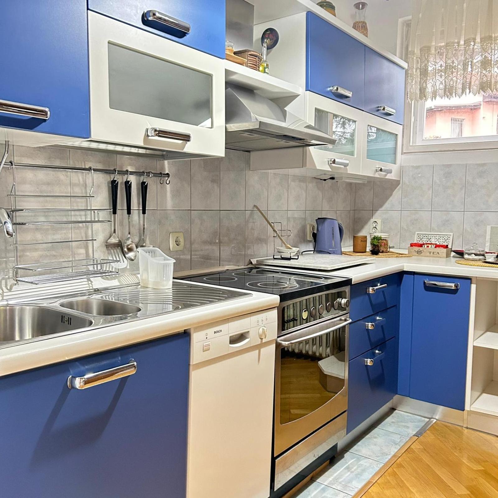 Appartement Avlija Garden Gem à SJJ Extérieur photo